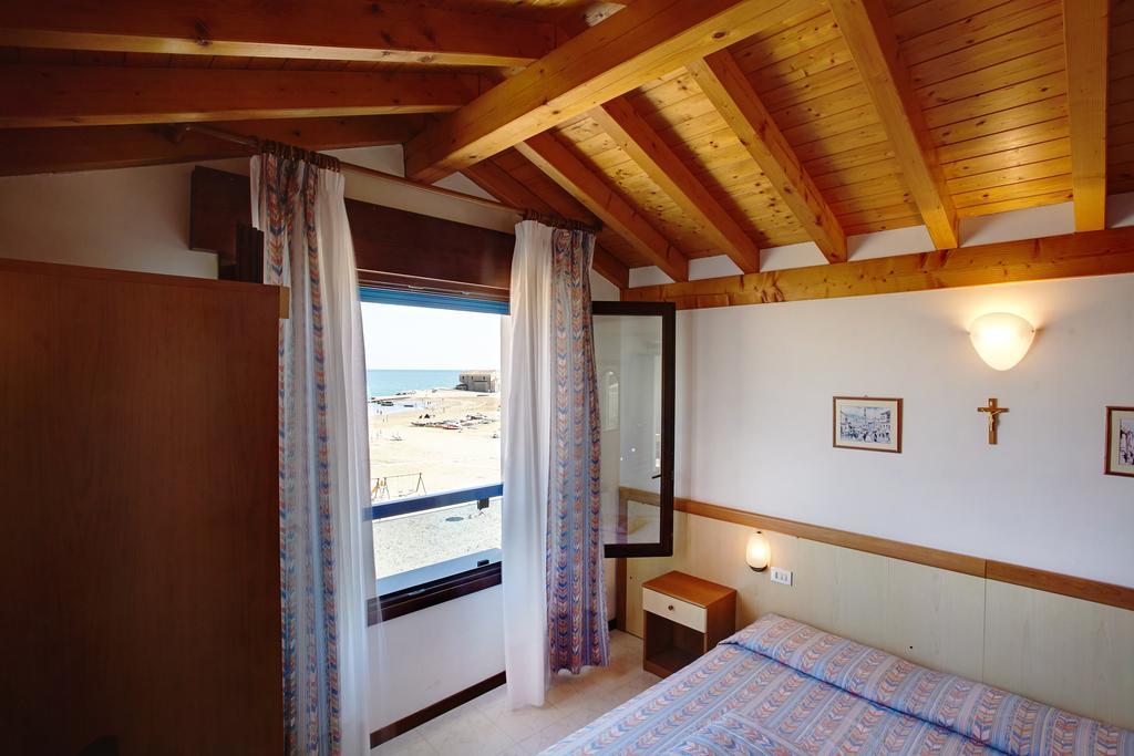 Hotel Sara Caorle Habitación foto